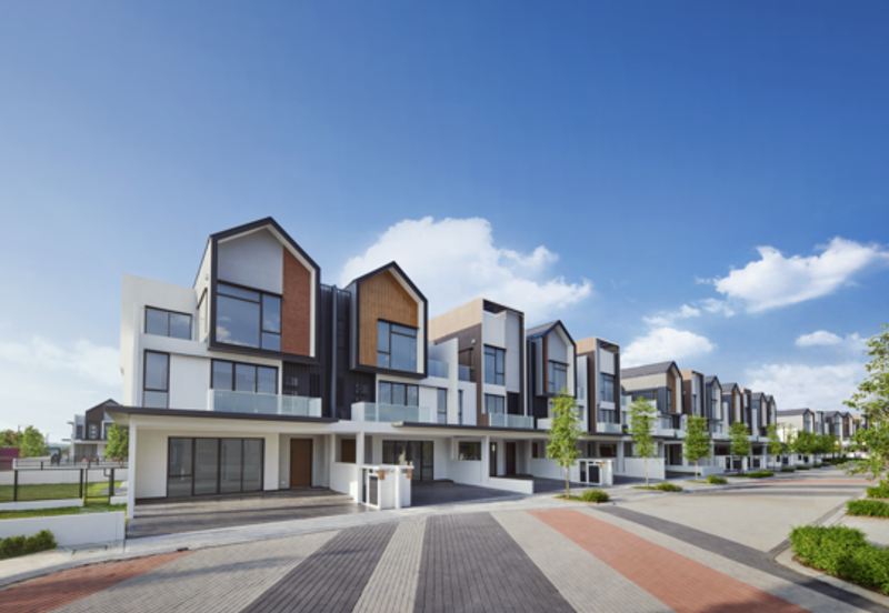 Luxura Residence @ twentyfive.7