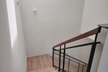 Luxura Residence @ twentyfive.7