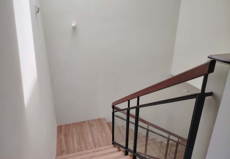 Luxura Residence @ twentyfive.7