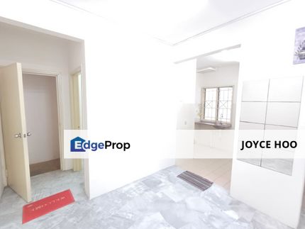 Sri Cempaka Jalan Wawasan (beside wawasan hiking)  Grl flr -1st floor -2nd flr  just newly painted , Selangor, Bandar Puteri Puchong