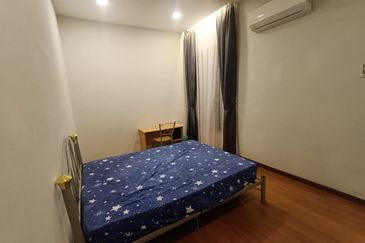 Zefer Hill Residence