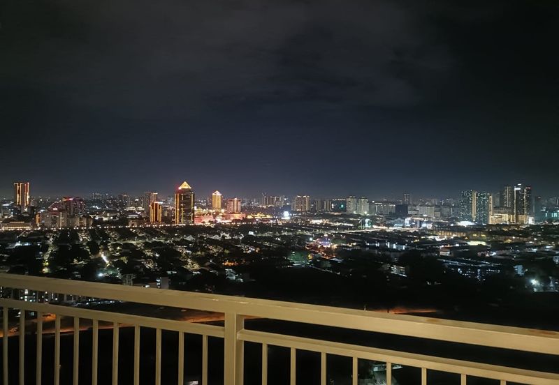 Zefer Hill Residence