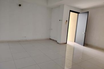 Belew market Price rm 600k Laman Granview 3 storey Bungalow Bran new basic unit