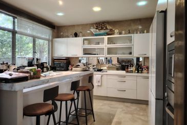 Changkat Kiara Surya