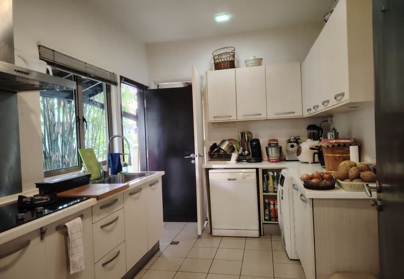 Changkat Kiara Surya