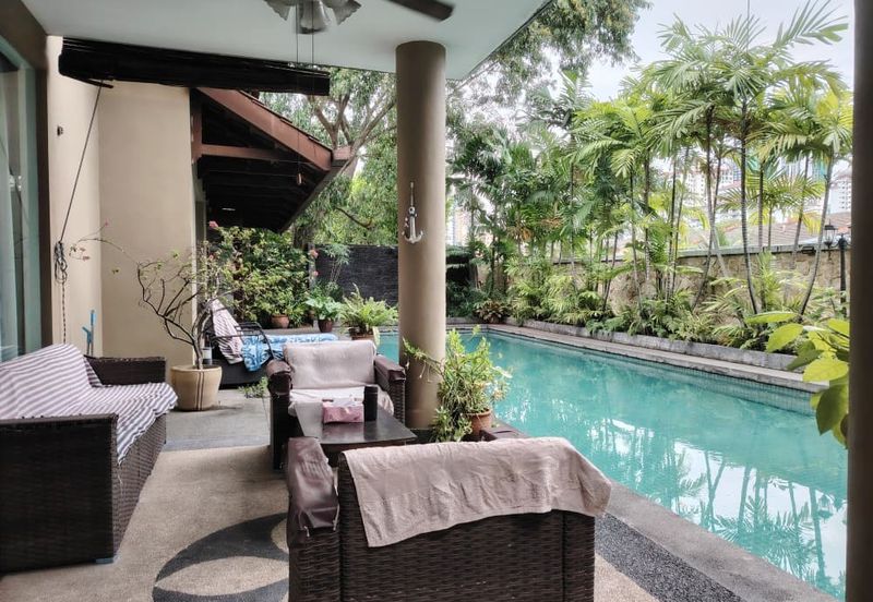 Changkat Kiara Surya