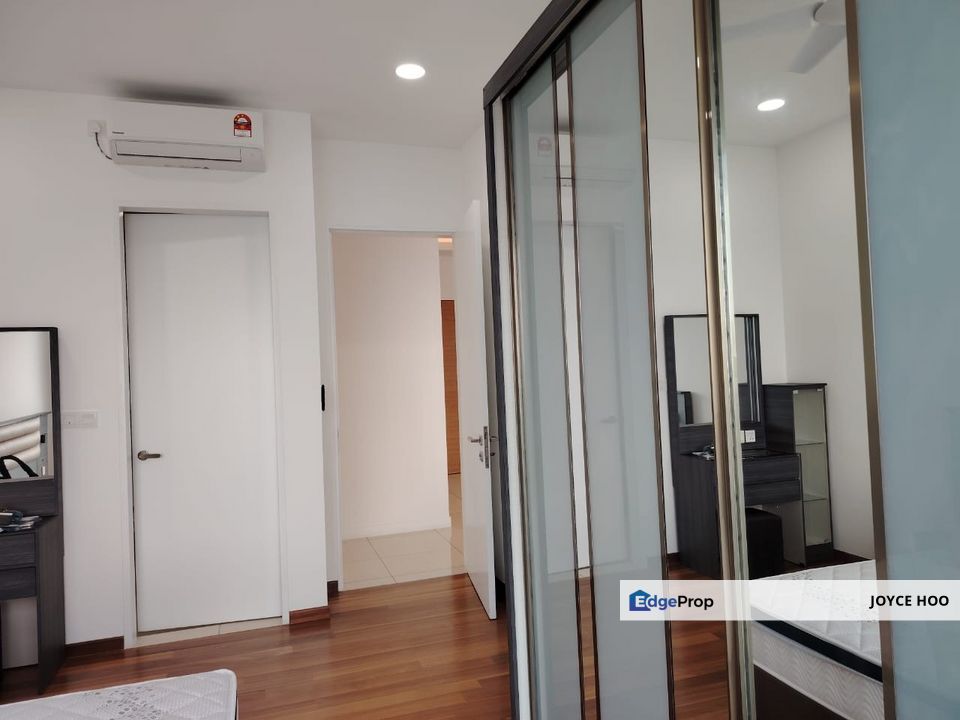 Brand new sky condon just renoveted must view nice view, Selangor, Puchong