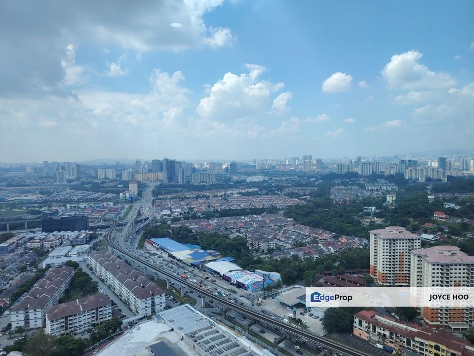 Brand new sky condon just renoveted must view nice view, Selangor, Puchong