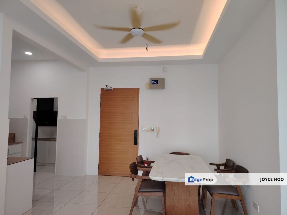 Brand new sky condon just renoveted must view nice view, Selangor, Puchong