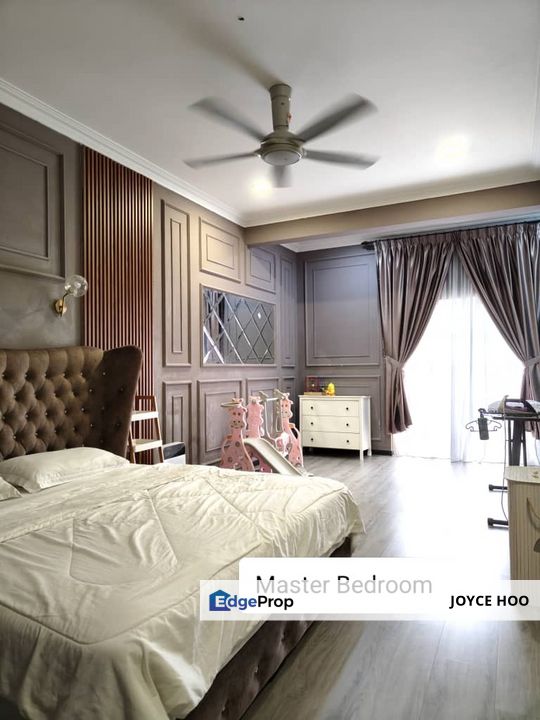 Jalan db 1 taman desiran Facing Lake  Semi-d House 5 km to IOI Mall  3 km Lrt , Selangor, Puchong