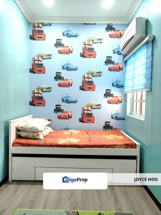 Jalan db 1 taman desiran Facing Lake  Semi-d House 5 km to IOI Mall  3 km Lrt , Selangor, Puchong