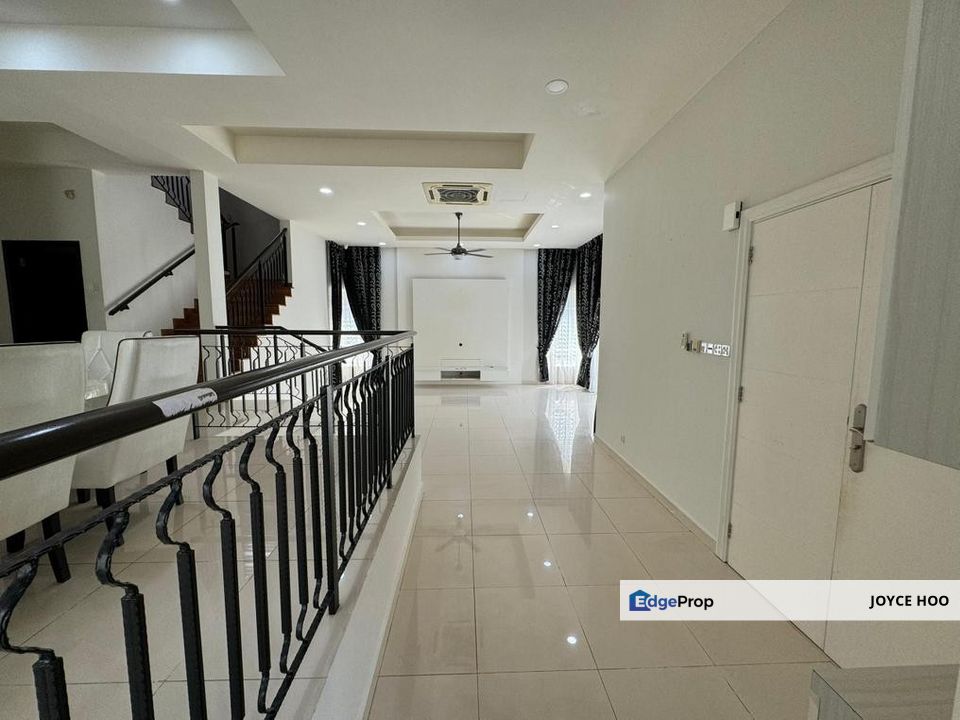 2 Sty Bungalow house Move in Condition New Painted and Renovated, Selangor, Bandar Puteri Puchong