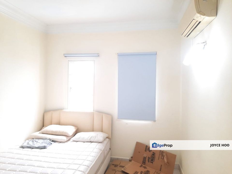 Aseana Puteri Bandar +Kitchen Cabinet wet and dry Partially Furnish + 2car park, Selangor, Bandar Puteri Puchong