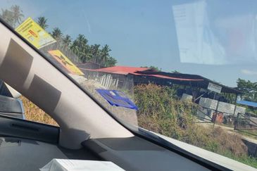 West Port, Pulau Indah