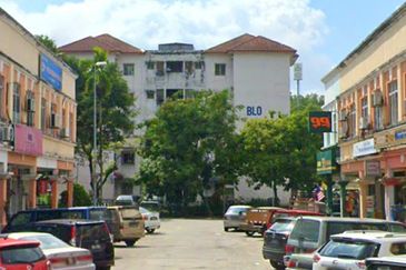 Bandar Puteri 7 (1.5 sty) 20 x 65  Freehold  Current rental  Rented RM3000 Old rental Price