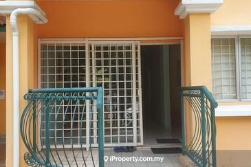 Sri Camelia Ground flr Shop Lot Unit In storage convertible to home with shop  Suitable Small business/ storage