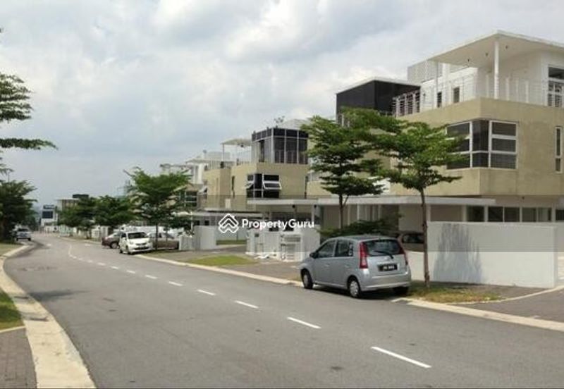 Saujana Laman Granview 3Sty Bungalow below Rm300k+Brand new unit