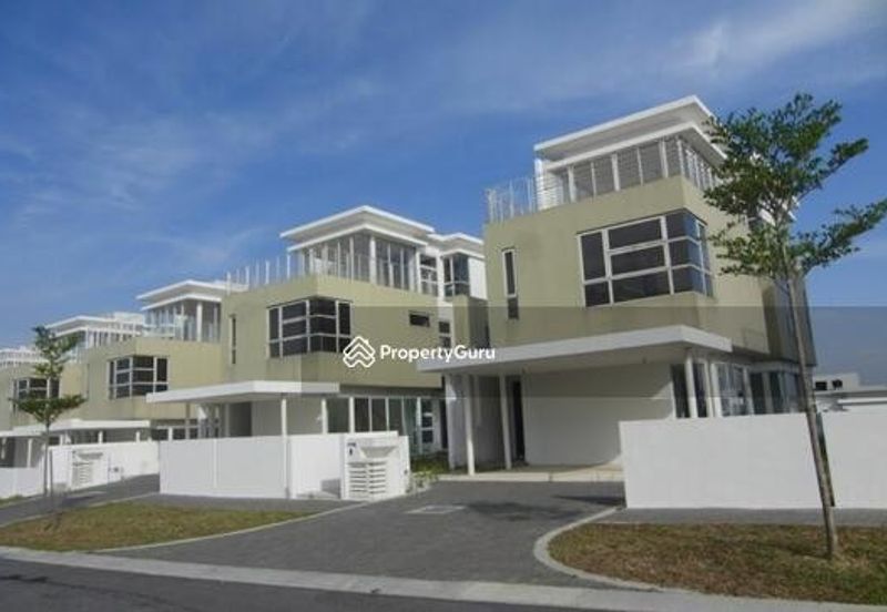 Laman Grandview 3STY Bungalow Brand new unit +below market price 300k