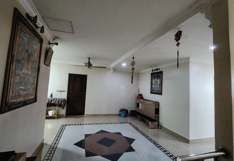 Puchong Jaya Corner 47x75 below market price fully reno & 115000exp