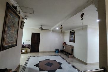 Puchong Jaya Corner 47x75 below market price fully reno & 115000exp