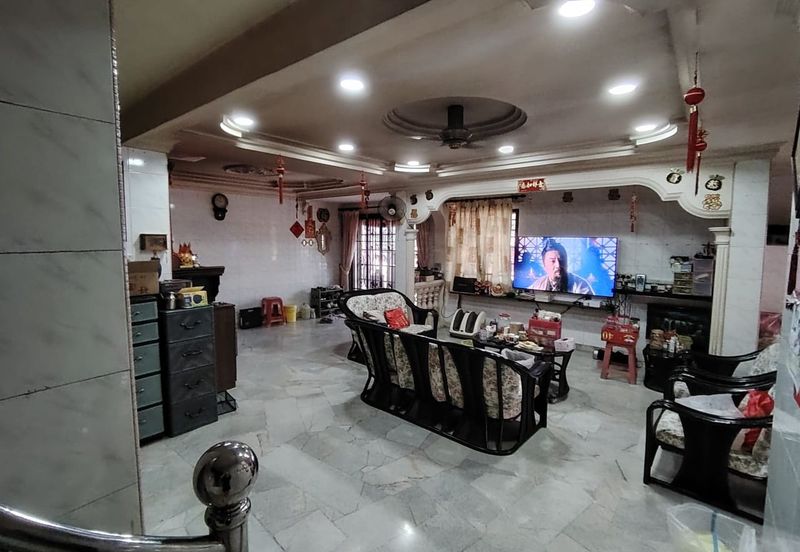 Puchong Jaya Corner 47x75 below market price fully reno & 115000exp