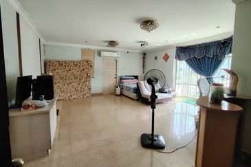 Puchong Jaya Corner 47x75 below market price fully reno & 115000exp