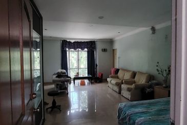 Puchong Jaya Corner 47x75 below market price fully reno & 115000exp