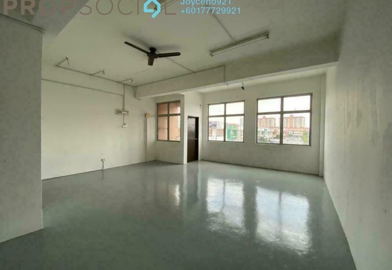 Bandar Puteri 7 shop office 1 sr flr -20x70+ now can move in shop office