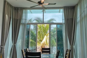 Laman Granview  3 sty Bungalow corner Fully Furnish can move in 