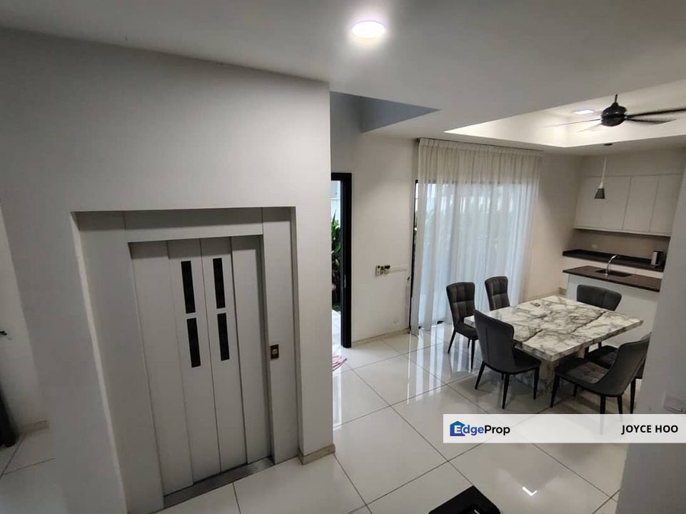  3 sty link Bungalow fully furished Rent Rm 6000 +  3,5 Sty Bungalow  with Lift  fully furished now can move in   , Selangor, Puchong South