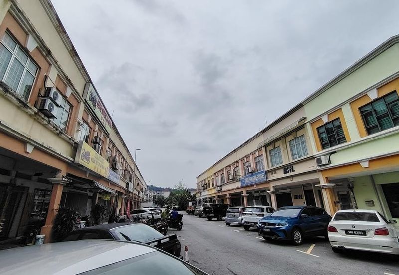Bandar Puteri 7 Suitable Small business, storage, coin laundry centra - Strategic place Shop Lot glr