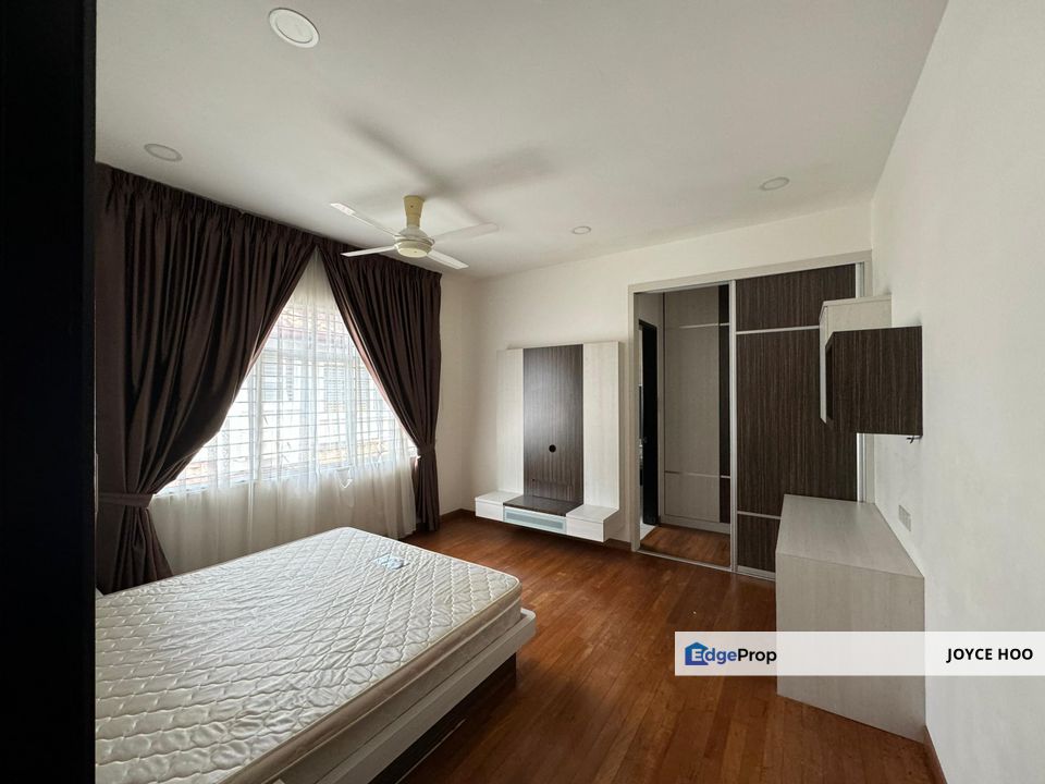 Bungalow House next to Air Hitam Forest Reserved Renoveted move in condition , Selangor, Bandar Puteri Puchong