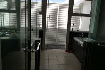 Puchong Laman Granview Saujana Puchong