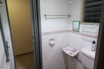 Jalan Puchong Utama 1/14A 