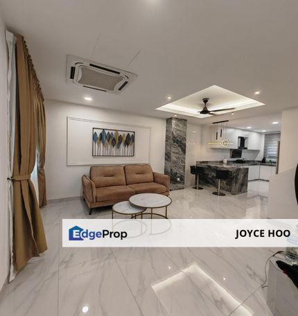 Puchong intan 3 storey house New Renoveted with New Fully furnished  immediate move in! Condition, Selangor, Puchong