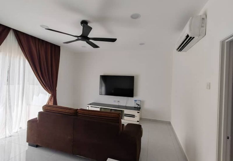 Puchong intan 3 sty new renovated new fully funished 