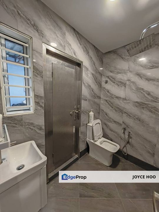 Puchong intan 3 sty new renovated new fully funished , Selangor, Bandar Puteri Puchong