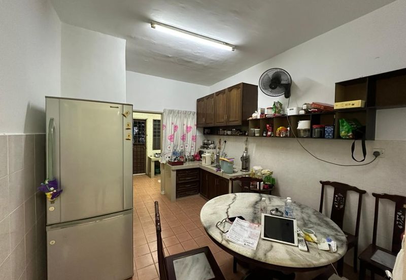 Taman Putra Prima (Phase 3) Super Nice Environment+Well-Kept+Facing South / East 320 per sq. ft