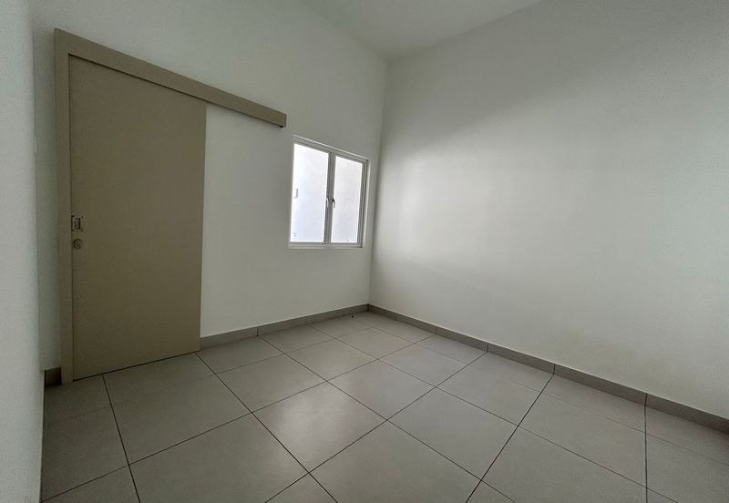 NILAI IMPIAN (LAMAN AZALEA)