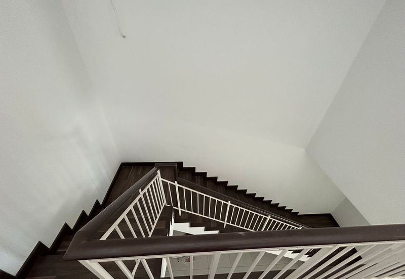 NILAI IMPIAN (LAMAN AZALEA)