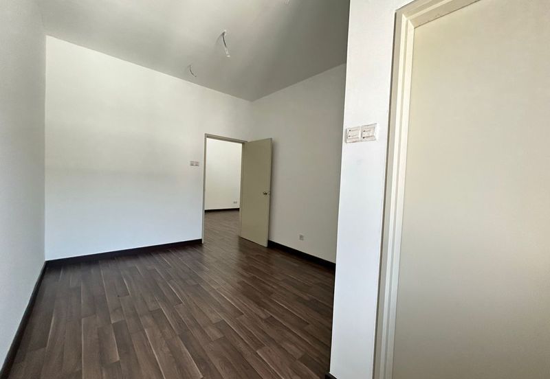 NILAI IMPIAN (LAMAN AZALEA)