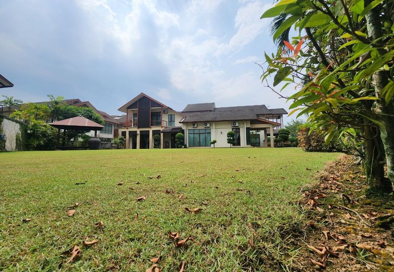 Jalan Awan Larat U8/74D