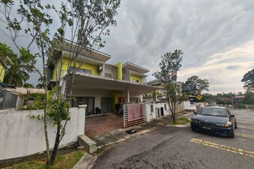 Persiaran Bukit Rahman Putra 2/1 