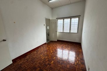 Jalan Bandar Kinrara 4/6