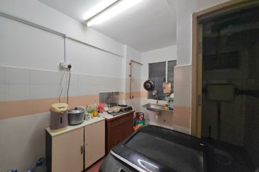 Pangsapuri Putra Damai