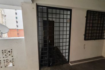 Pangsapuri Putra Damai