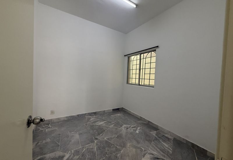 Jalan Bandar Kinrara 4/6