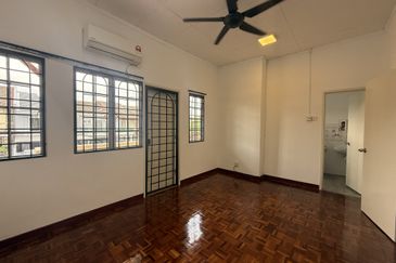 Jalan Bandar Kinrara 4/6