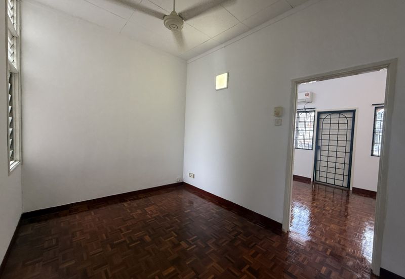 Jalan Bandar Kinrara 4/6