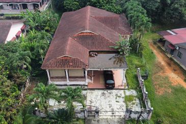 KAMPUNG BARU BANTANG